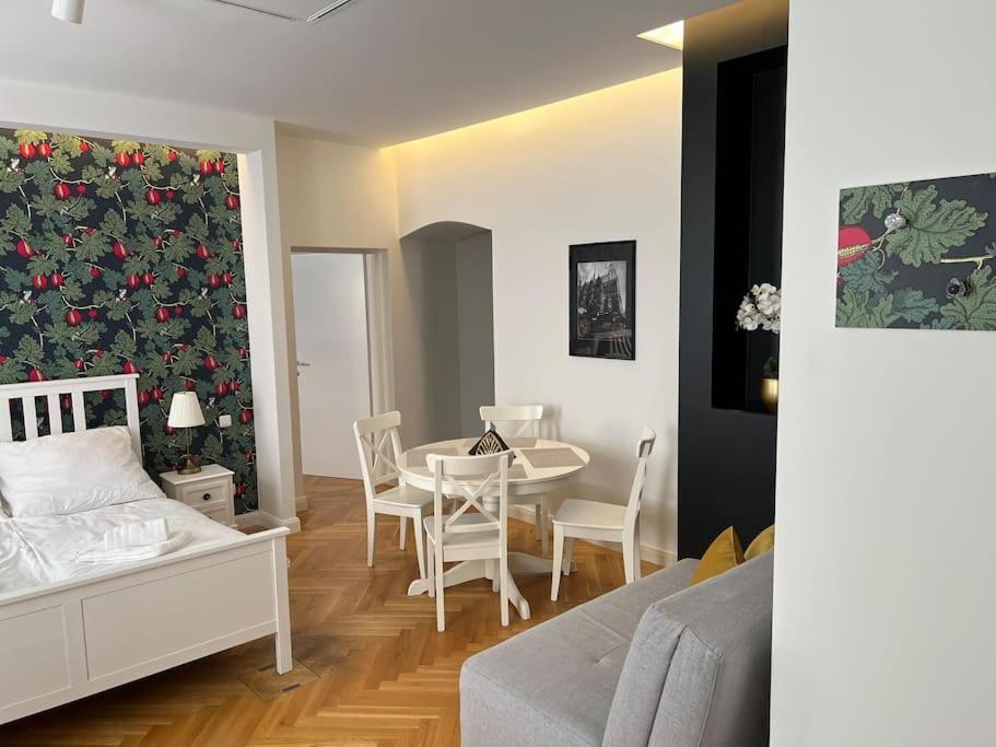 Gemuetliches Und Modernes Apartment,44 M² Vienna Exterior photo